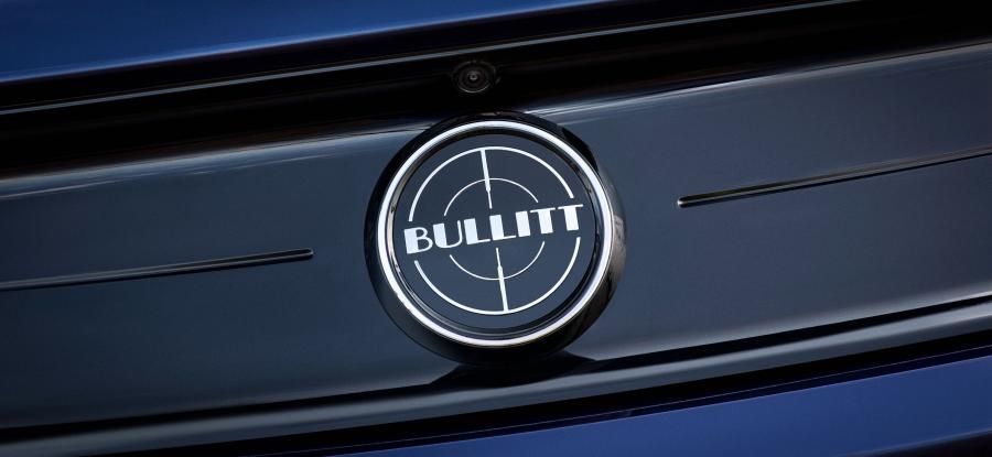 Логотип Ford Mustang Bullitt Kona Blue 2018 года  (NA) (фото 8 из 8)